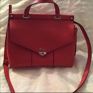NWOT RED GUESS LEATHER PURSE